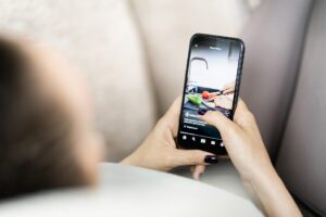 【徹底解説】YouTube Shortのアルゴリズムとは？戦略的な再生回数の伸ばし方！