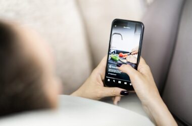 【徹底解説】YouTube Shortのアルゴリズムとは？戦略的な再生回数の伸ばし方！